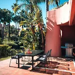 Luxury Beachfront Heated Pool & & Gym-ehhouse Apartmán *