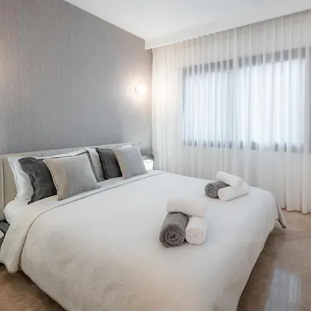 Luxury Beachfront Heated Pool & & Gymehhouse Διαμέρισμα Εστεπόνα