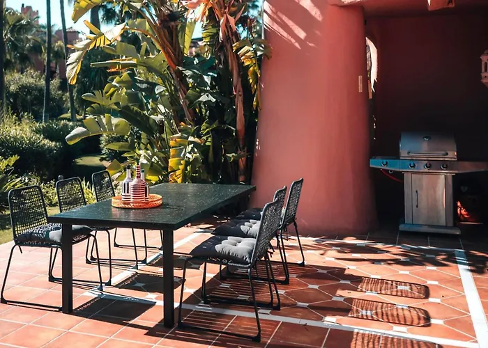 Apartment Luxury Beachfront Heated Pool & & Gym-ehhouse Estepona