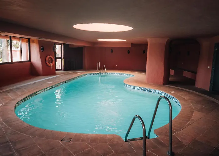 Luxury Beachfront Heated Pool & & Gym-ehhouse Appartamento Estepona