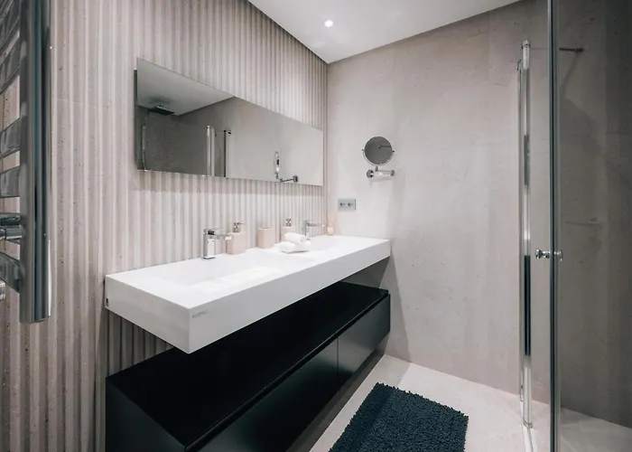 Luxury Beachfront Heated Pool & & Gym-ehhouse Estepona